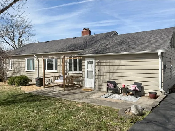 $229,000 | 607 West Dakota Street, Butler, MO 64730