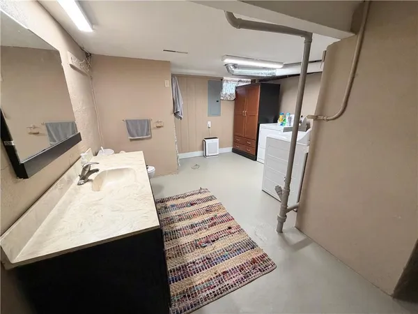 $229,000 | 607 West Dakota Street, Butler, MO 64730