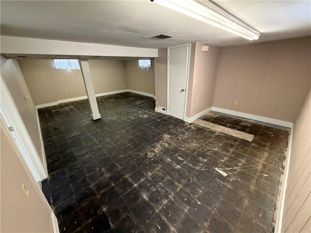 607 West Dakota Street Butler, MO 64730 - Photo 28 of 32