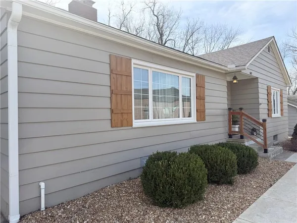 $229,000 | 607 West Dakota Street, Butler, MO 64730