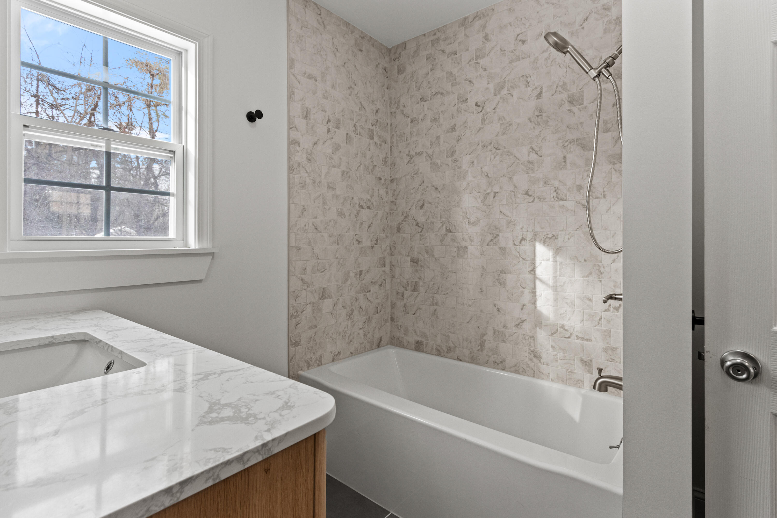 4 Blueberry Avenue Saco, ME 04072 - Photo 26 of 68 20251231JH-71025
