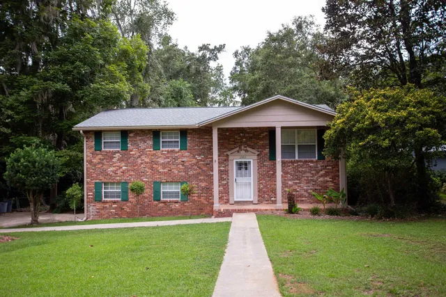 $2,200 | 2992 Corrib Drive, Tallahassee, FL 32309
