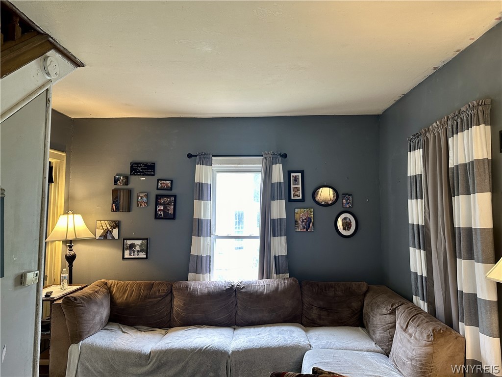 5 Watkins Avenue Perry, NY 14530 - Photo 12 of 20 Living Room