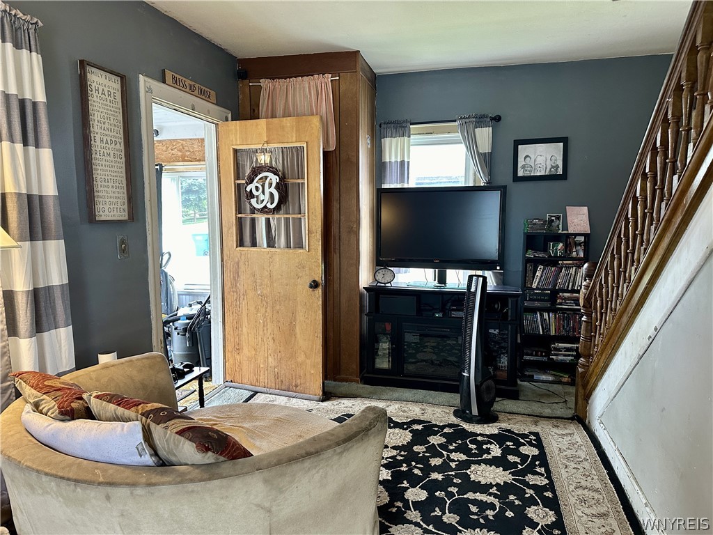5 Watkins Avenue Perry, NY 14530 - Photo 13 of 20 Living Room