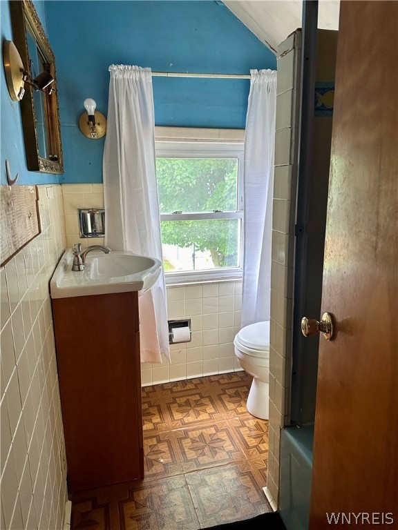 5 Watkins Avenue Perry, NY 14530 - Photo 18 of 20 Full Bathroom