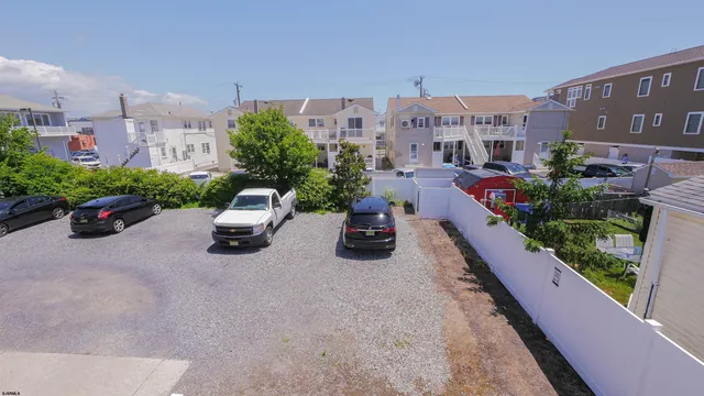 $1,600 | 11 South Washington Avenue, Unit 2, Margate City, NJ 08402