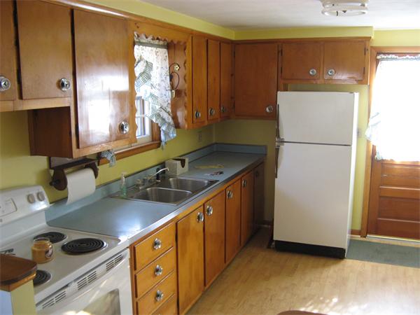 32 Hingham Road Grafton, MA 01536 - Photo 2 of 6 Gallery Image 2