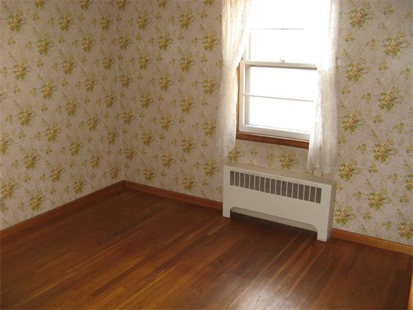 32 Hingham Road Grafton, MA 01536 - Photo 5 of 6 Gallery Image 5