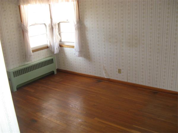 32 Hingham Road Grafton, MA 01536 - Photo 6 of 6 Gallery Image 6