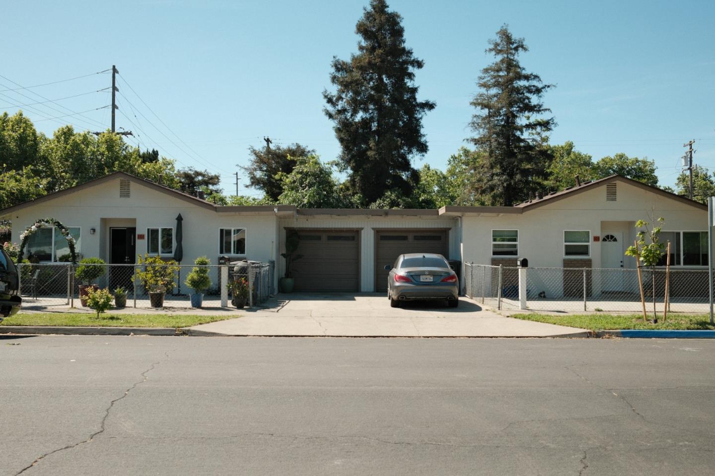 a view of house and outdoor space