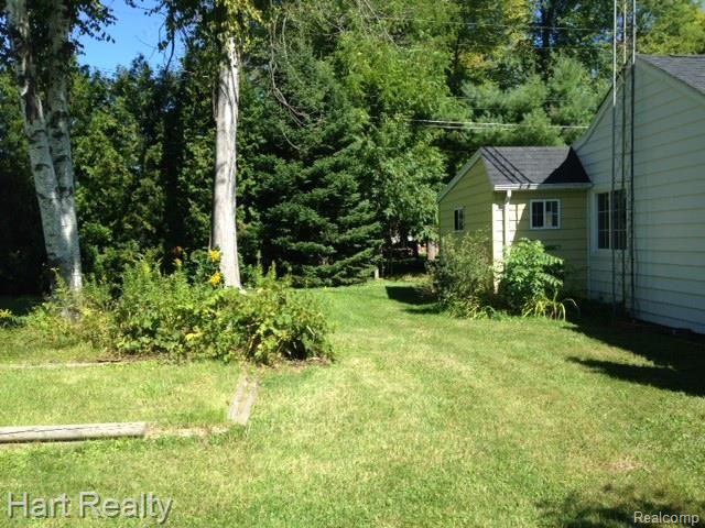 7379 Elmwood Road Lexington, MI 48450 - Photo 10 of 10 image.jpg