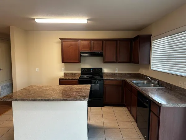 $1,545 | 1409 Raven Drive South, Sherman, TX 75092