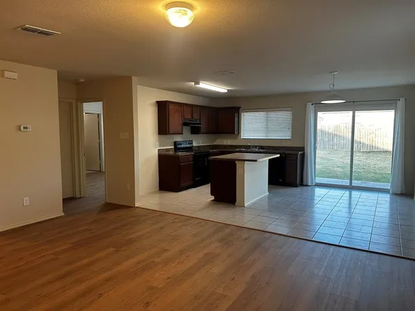 $1,545 | 1409 Raven Drive South, Sherman, TX 75092