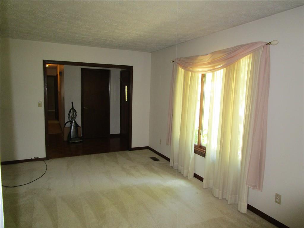 8825 Cheltenham Road Indianapolis, IN 46256 - Photo 8 of 26 Gallery Image 8