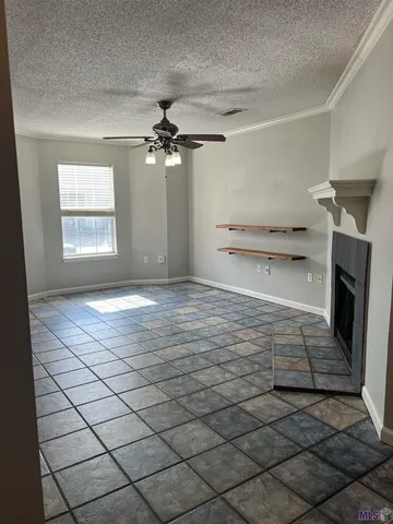 $1,300 | 10064 Jefferson Highway, Unit B, Baton Rouge, LA 70809