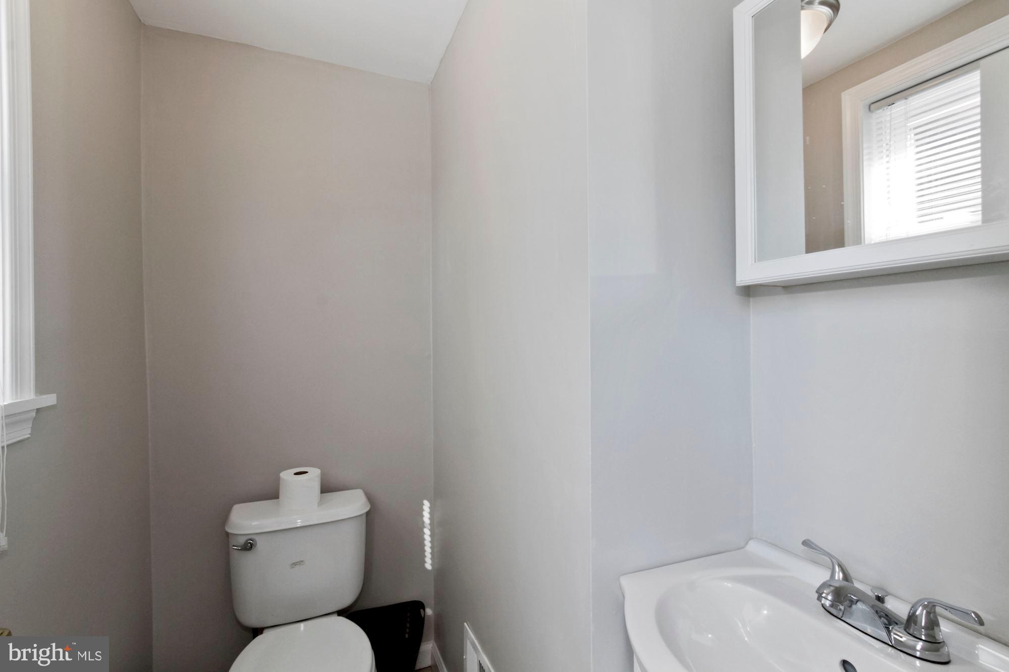 409 W Road Ridley Park, PA 19078 - Photo 12 of 21 First Floor Powder Room