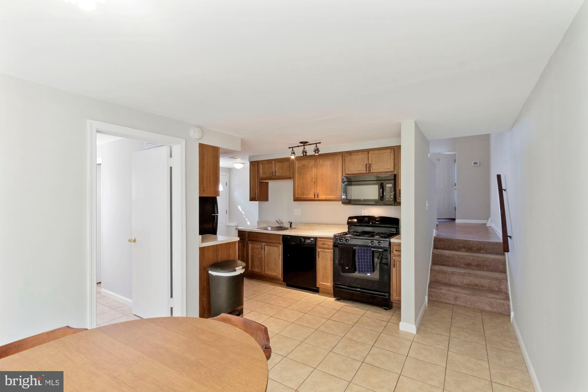 409 W Road Ridley Park, PA 19078 - Photo 6 of 21 Eat in Kitchen