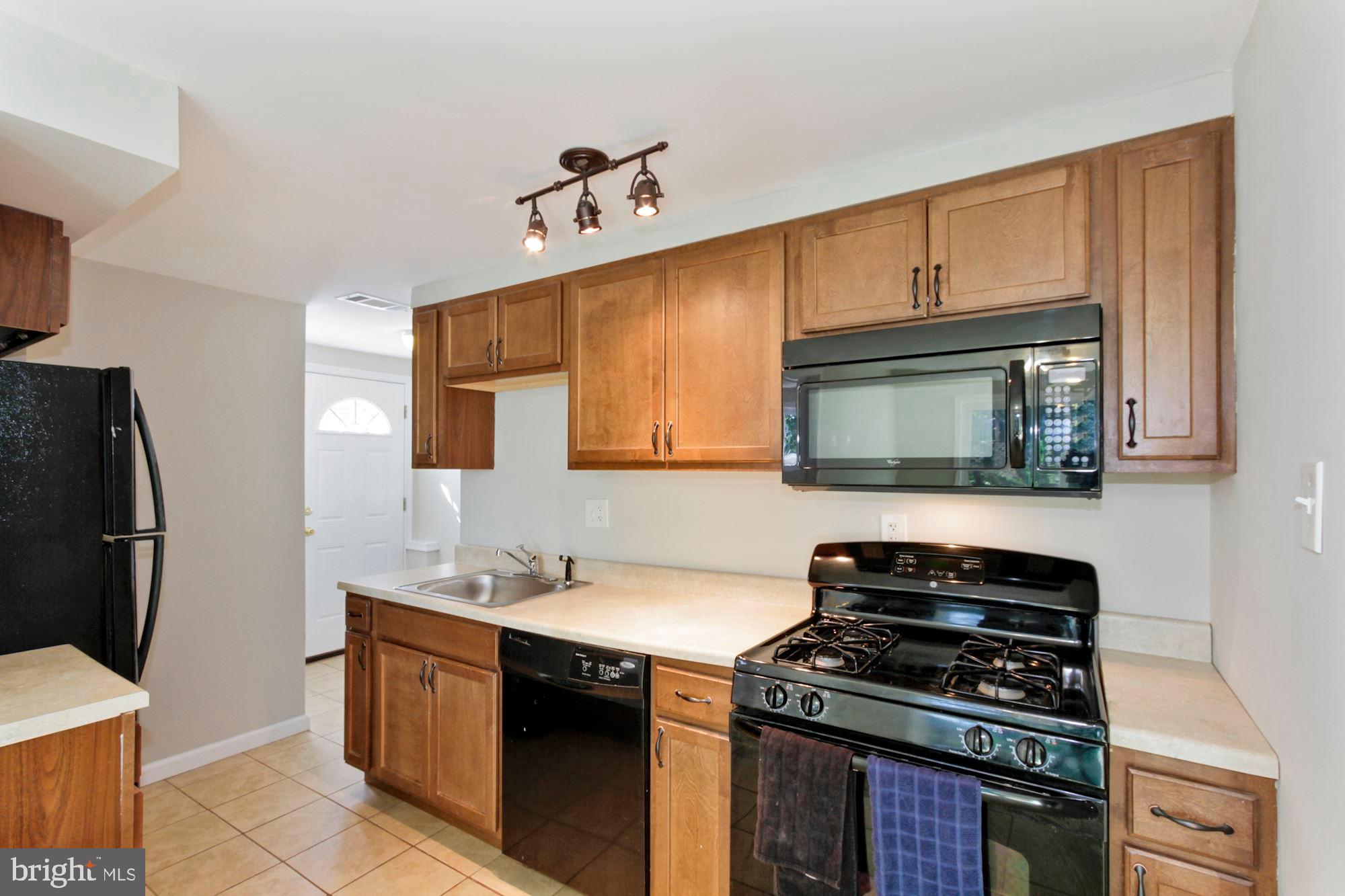 409 W Road Ridley Park, PA 19078 - Photo 7 of 21 Kitchen