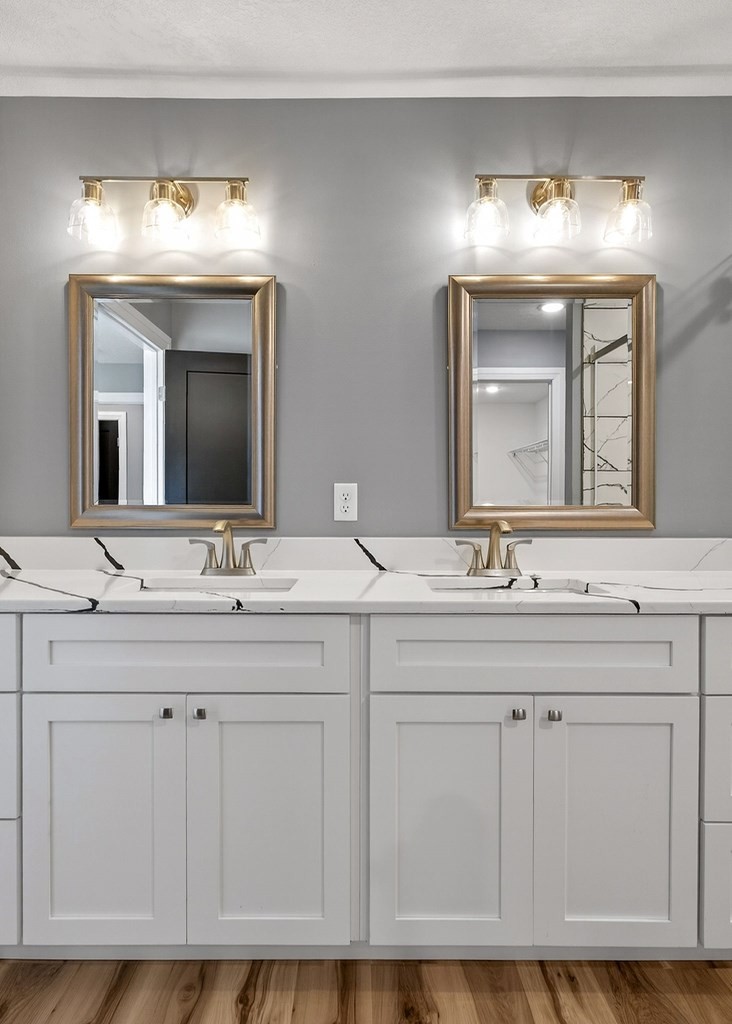 365 Spring Haven Lane Sparta, TN 38583 - Photo 33 of 60 a bathroom with a sink vanity and a mirror
