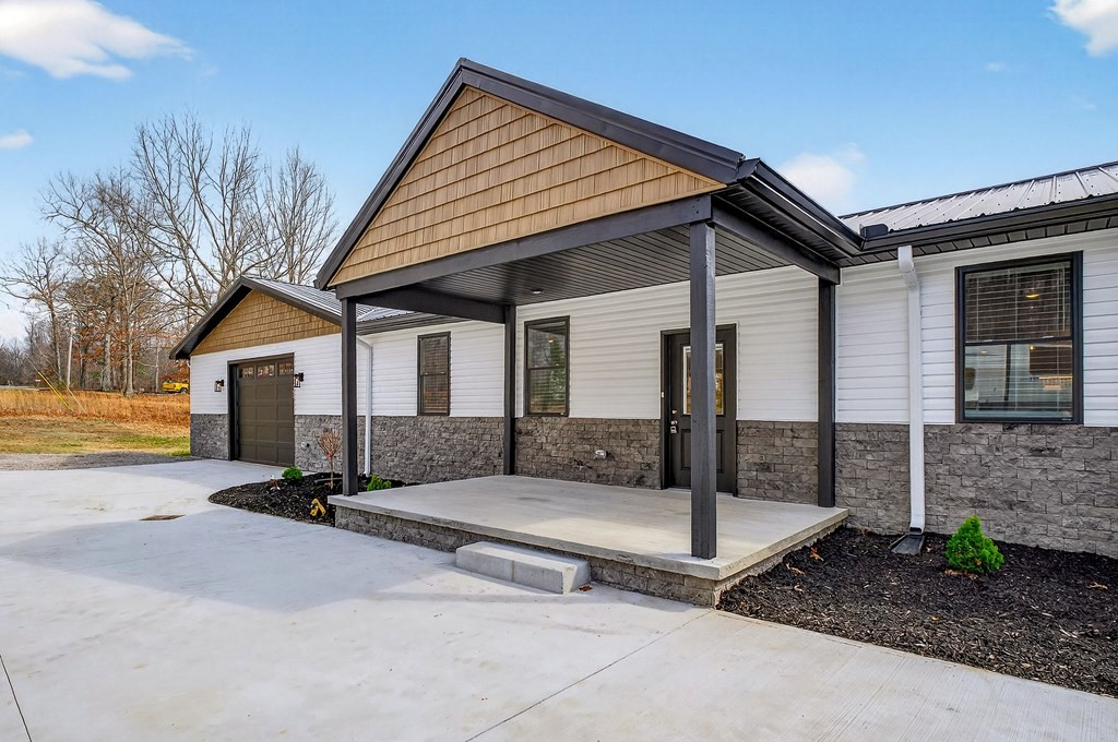 365 Spring Haven Lane Sparta, TN 38583 - Photo 4 of 60