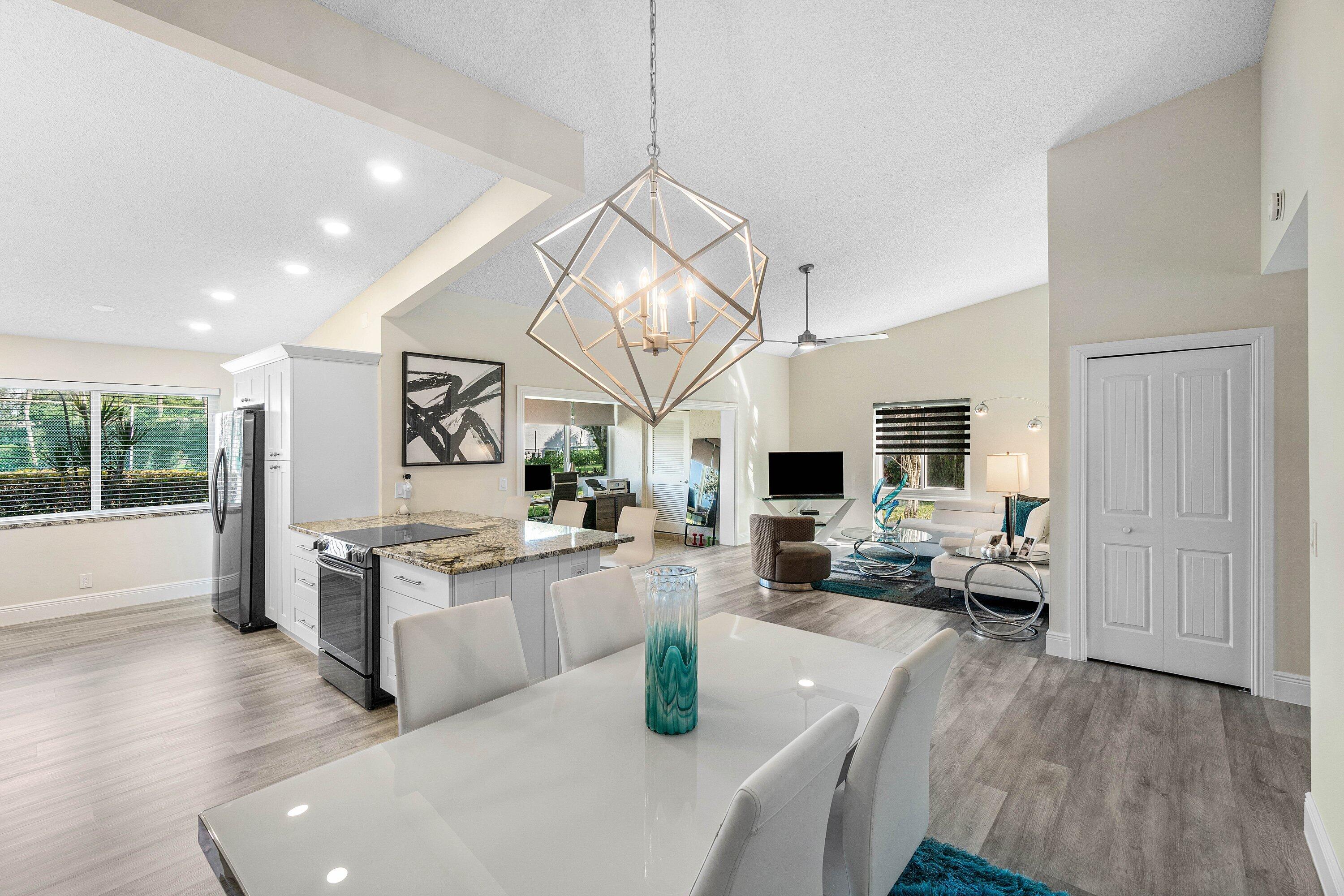 732 Lago Road Delray Beach, FL 33445 - Photo 16 of 42 Dining Area