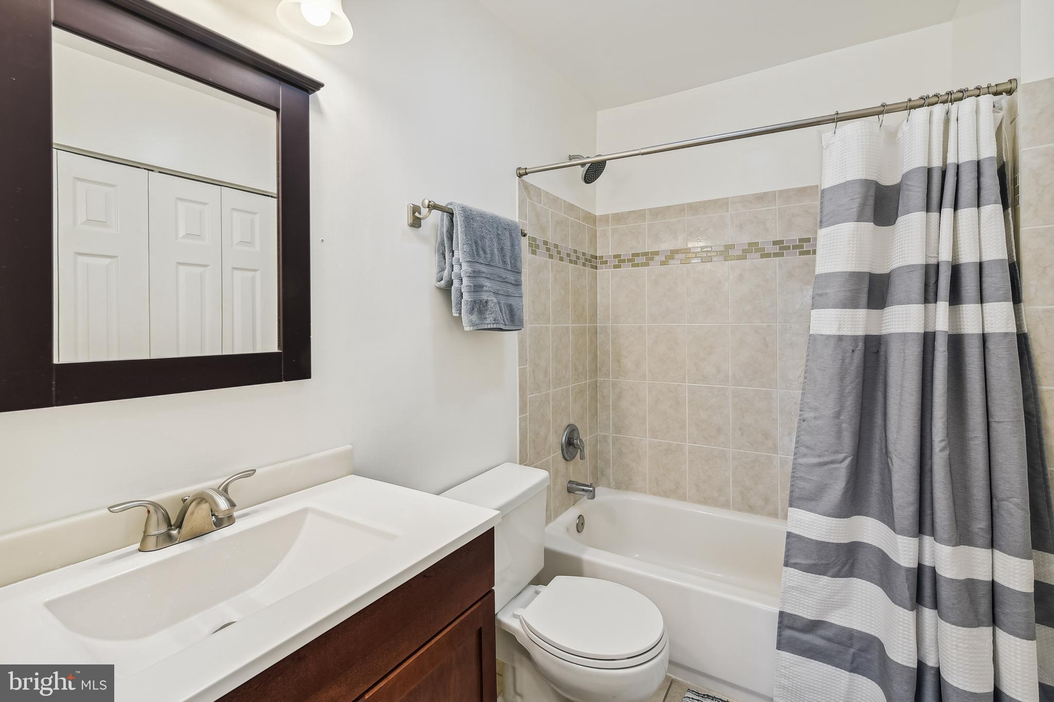 745 Powhatan Beach Road Pasadena, MD 21122 - Photo 21 of 46 Full bath