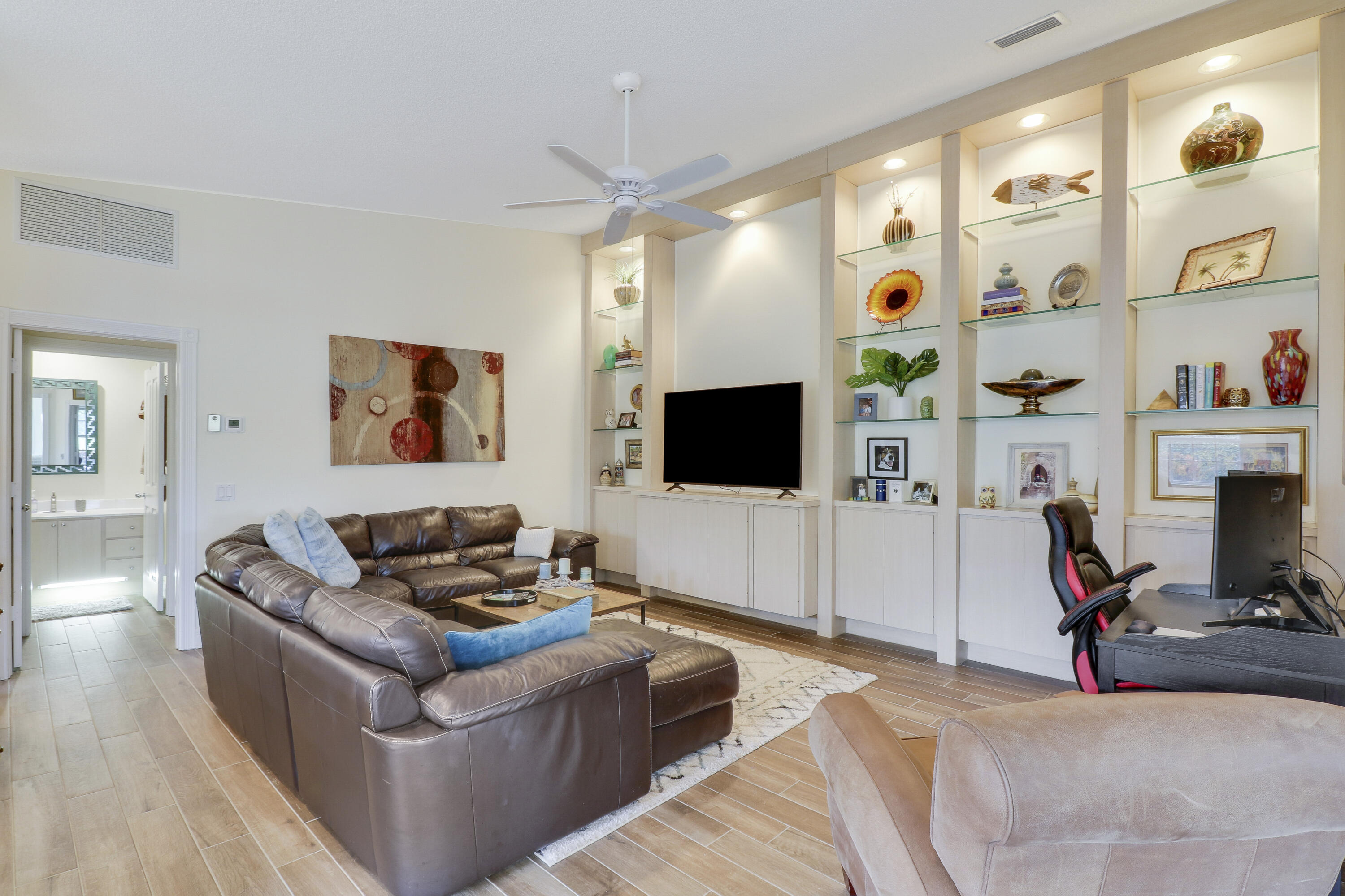 175 Brier Circle Jupiter, FL 33458 - Photo 15 of 39 Living Room Area