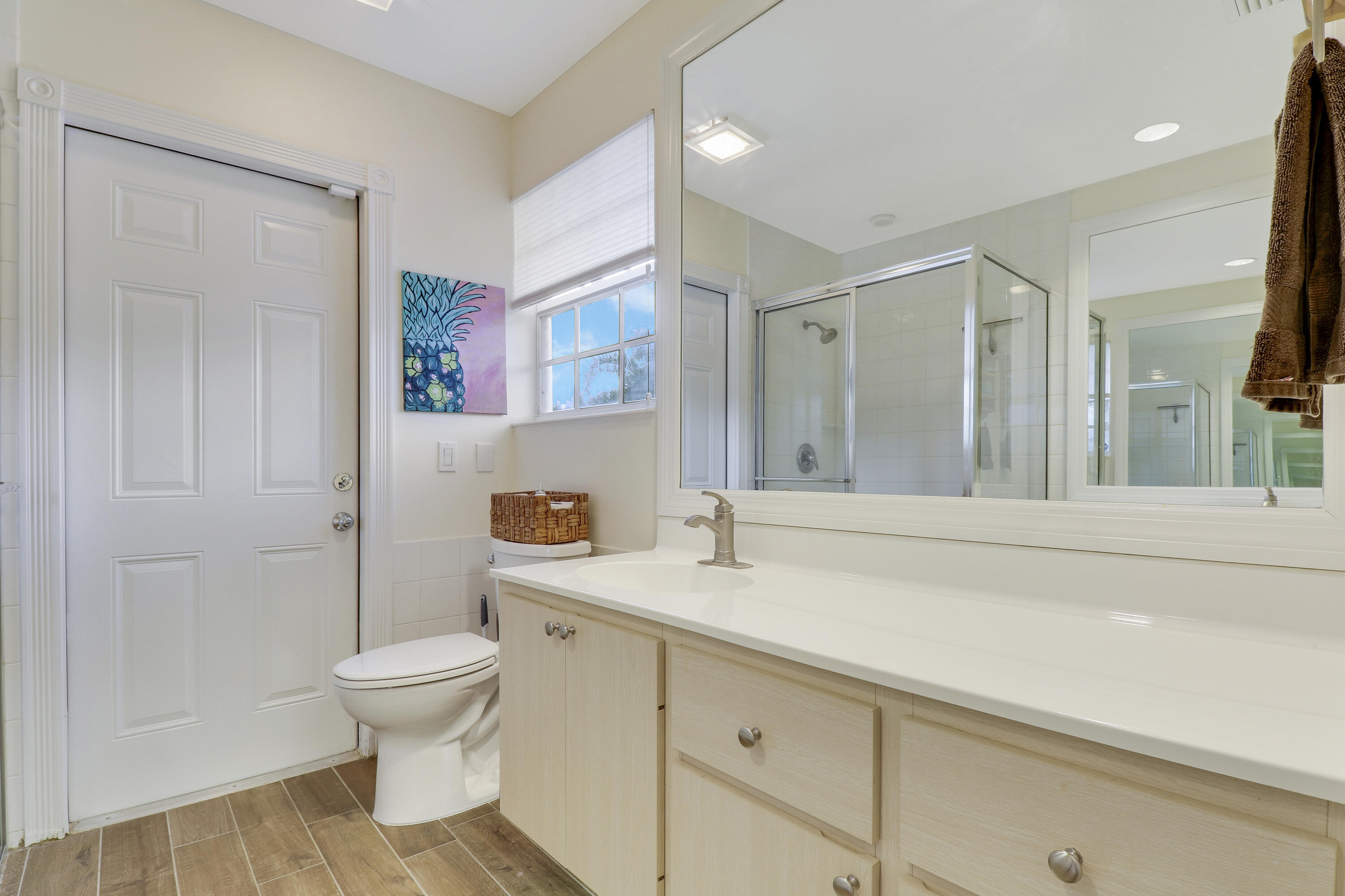 175 Brier Circle Jupiter, FL 33458 - Photo 27 of 39 Master Bath