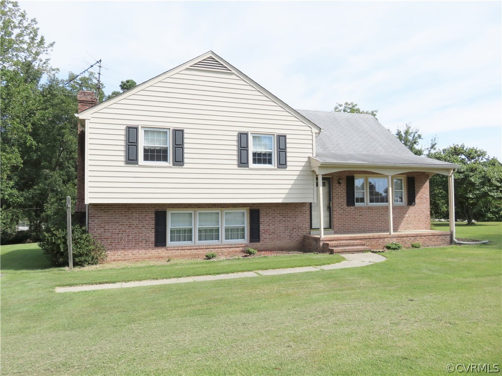 80 Choctaw Ridge Aylett, VA 23009 - Photo 3 of 37 Gallery Image 3