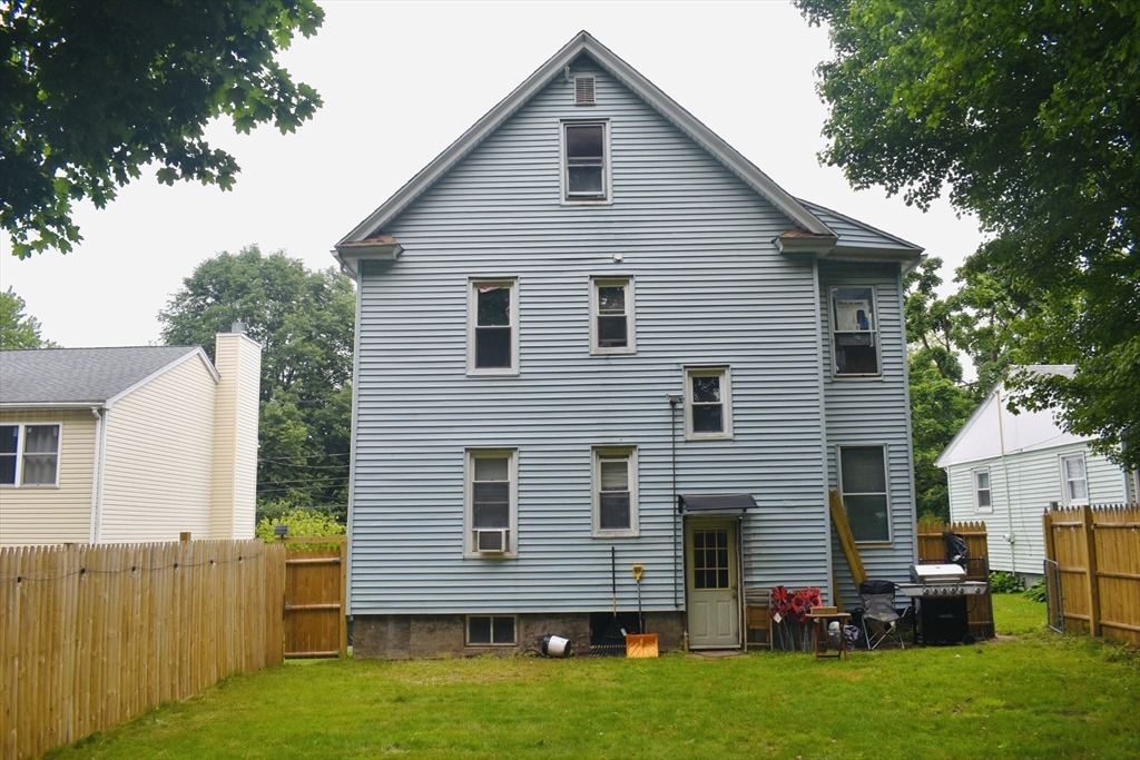50-52 Balis Street Springfield, MA 01109 - Photo 6 of 42