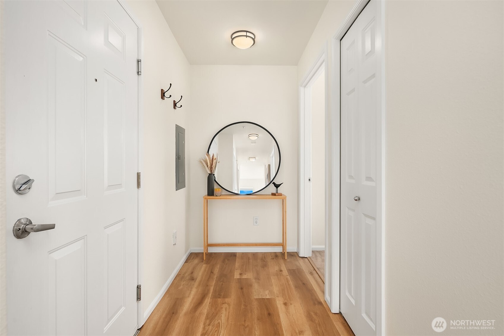 2101 North 55th Street, Unit 312 Seattle, WA 98103 - Photo 14 of 28