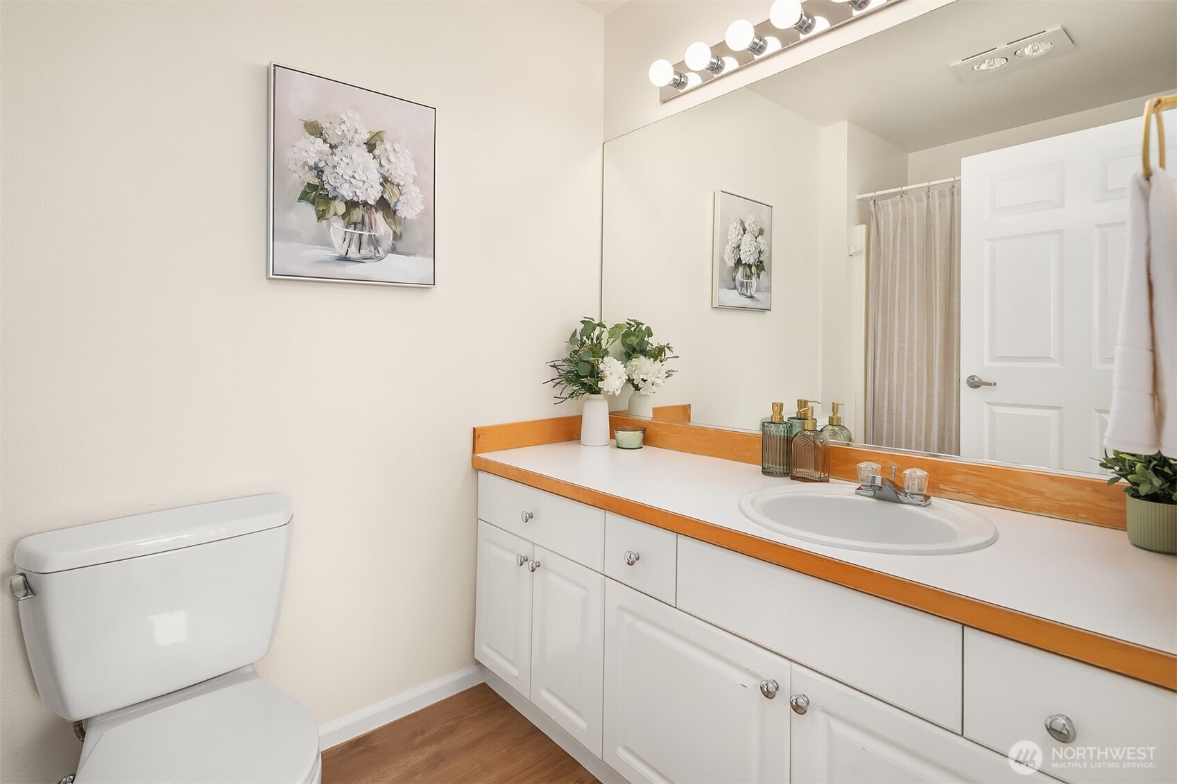 2101 North 55th Street, Unit 312 Seattle, WA 98103 - Photo 17 of 28