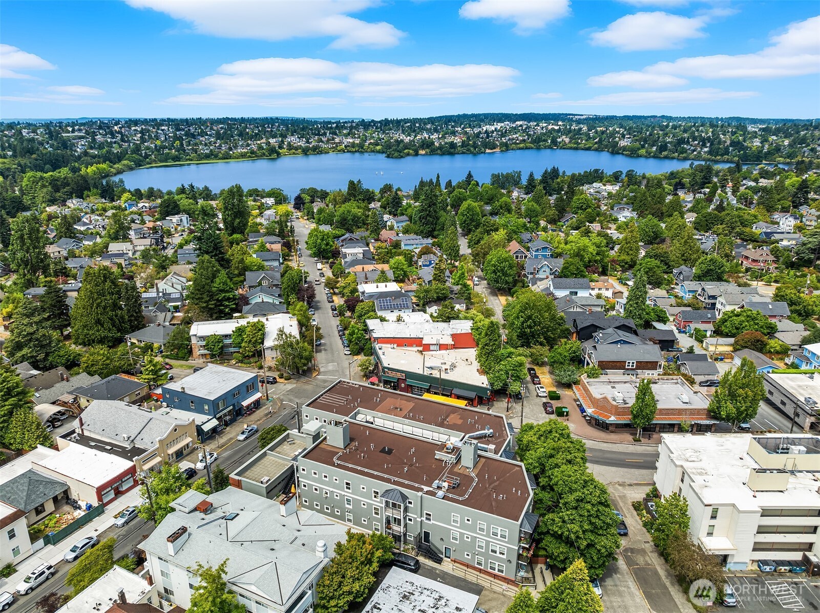 2101 North 55th Street, Unit 312 Seattle, WA 98103 - Photo 23 of 28