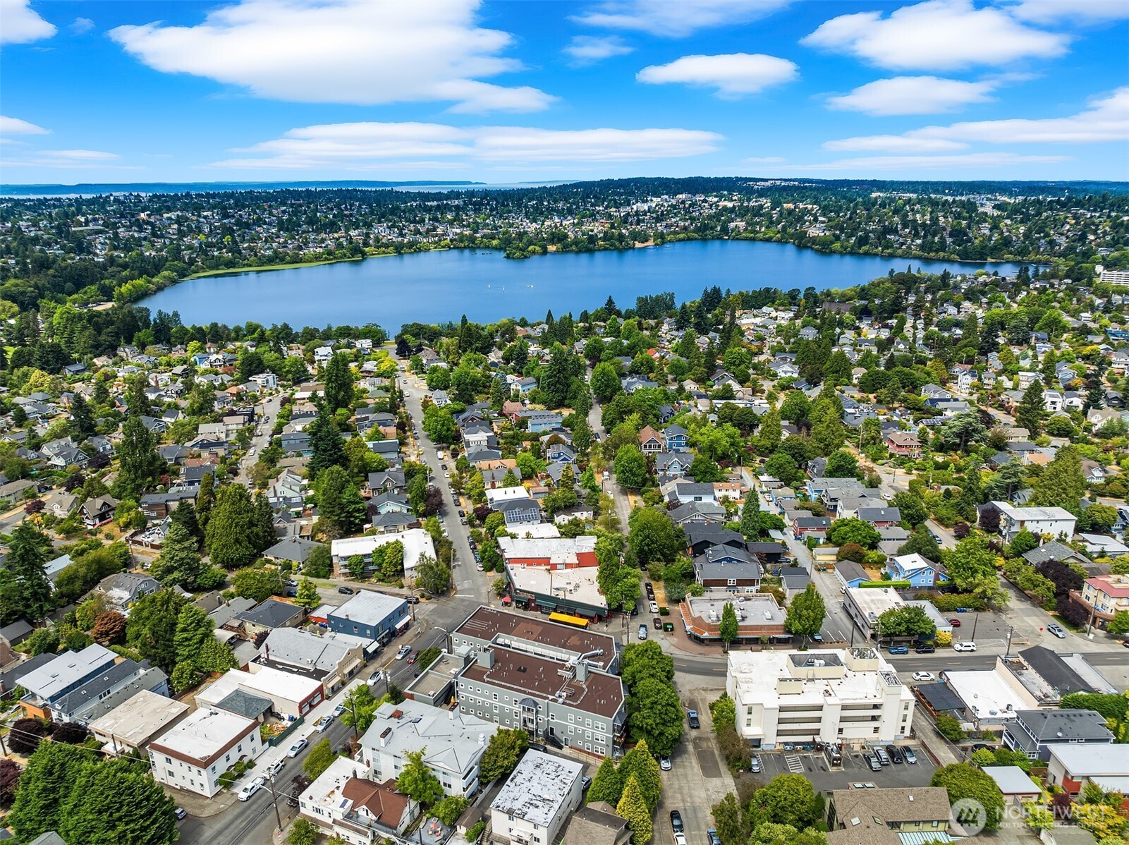 2101 North 55th Street, Unit 312 Seattle, WA 98103 - Photo 24 of 28