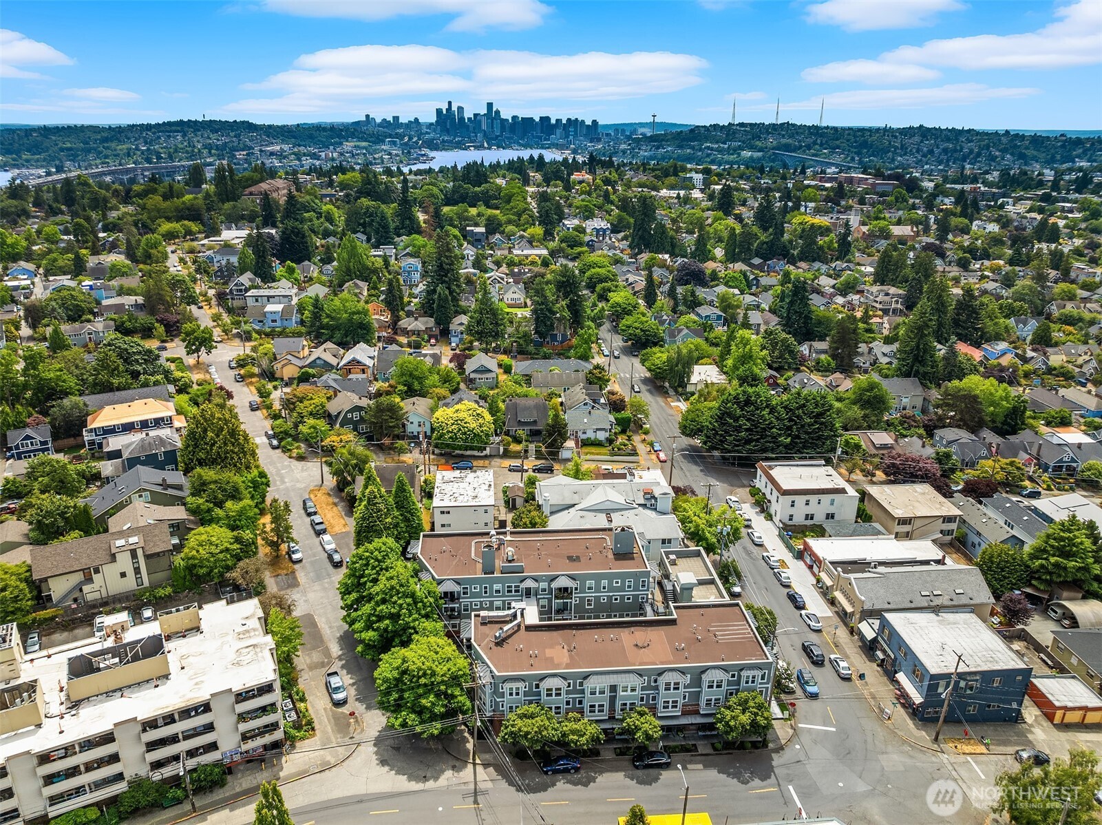 2101 North 55th Street, Unit 312 Seattle, WA 98103 - Photo 27 of 28