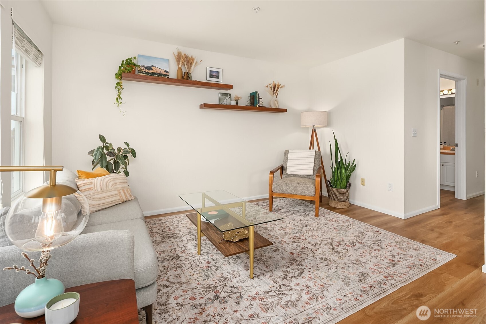 2101 North 55th Street, Unit 312 Seattle, WA 98103 - Photo 8 of 28