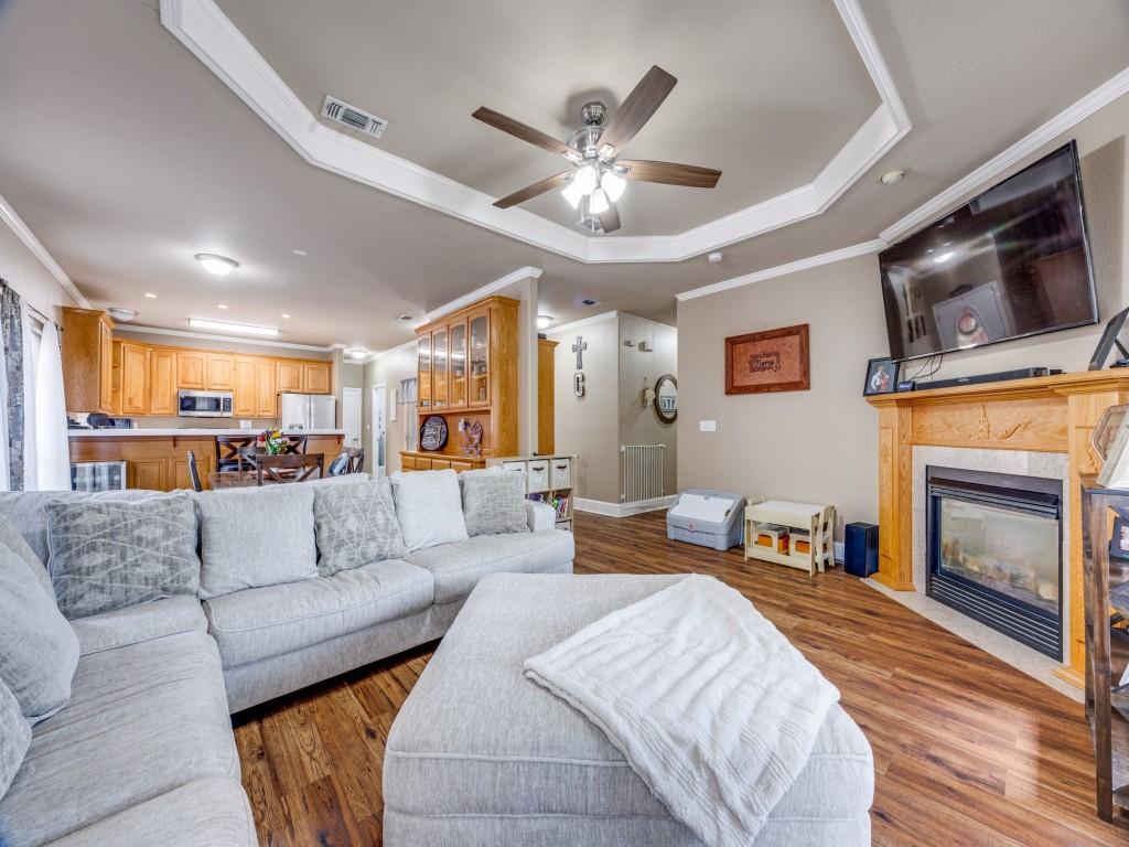 620 Madison Place Sherman, TX 75092 - Photo 6 of 27