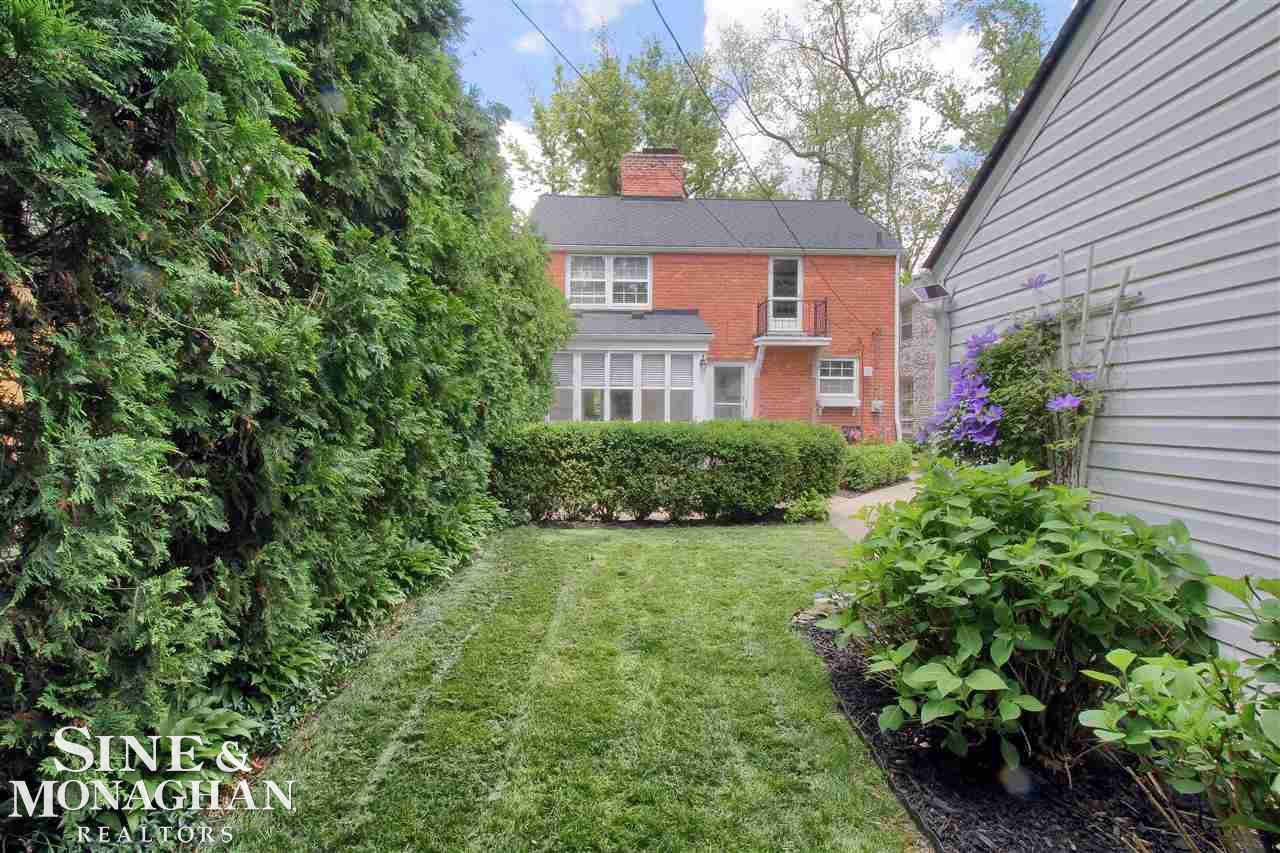 283 Merriweather Road Grosse Pointe Farms, MI 48236 - Photo 28 of 32