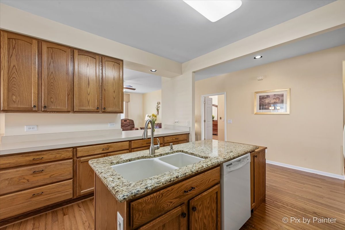 1 Suffolk Way Grayslake, IL 60030 - Photo 20 of 54