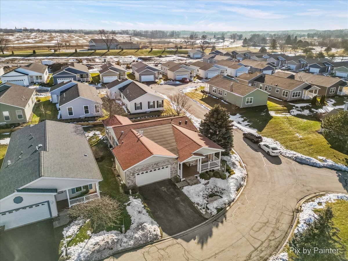 1 Suffolk Way Grayslake, IL 60030 - Photo 41 of 54 an aerial view of residential houses with outdoor space