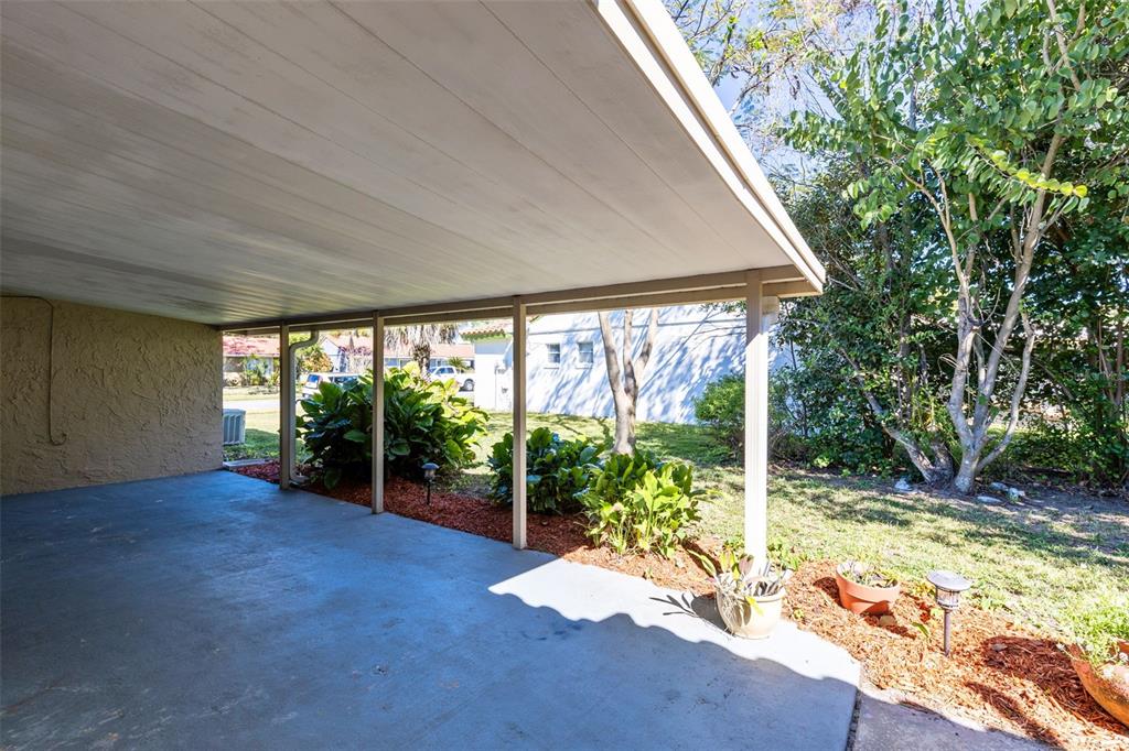 5331 Maize Street Orlando, FL 32821 - Photo 23 of 35 an empty room with yard and balcony