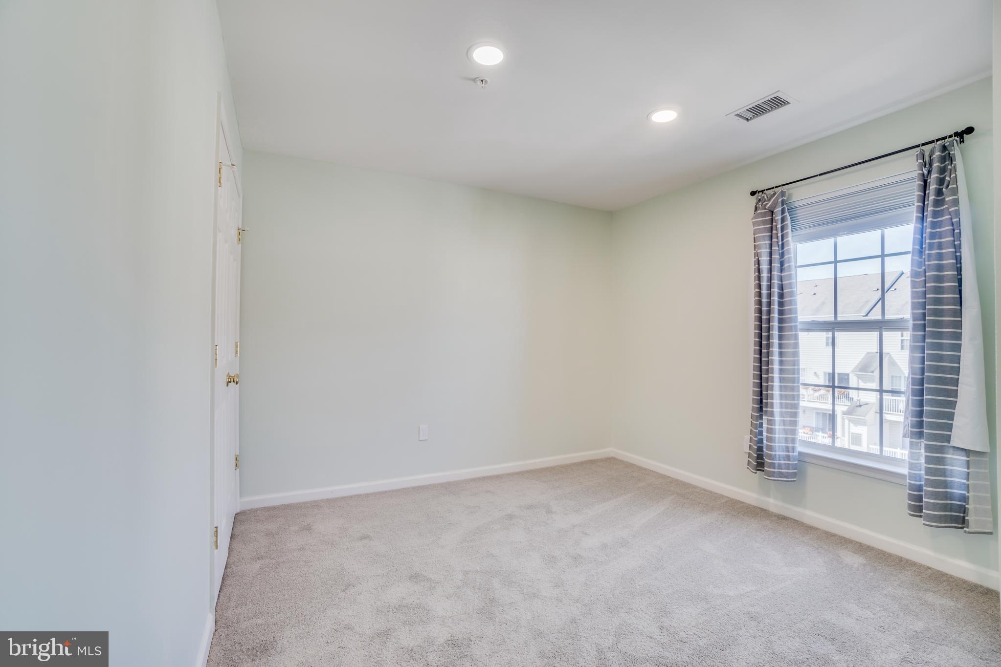 723 Main Street, Unit B Gaithersburg, MD 20878 - Photo 18 of 27
