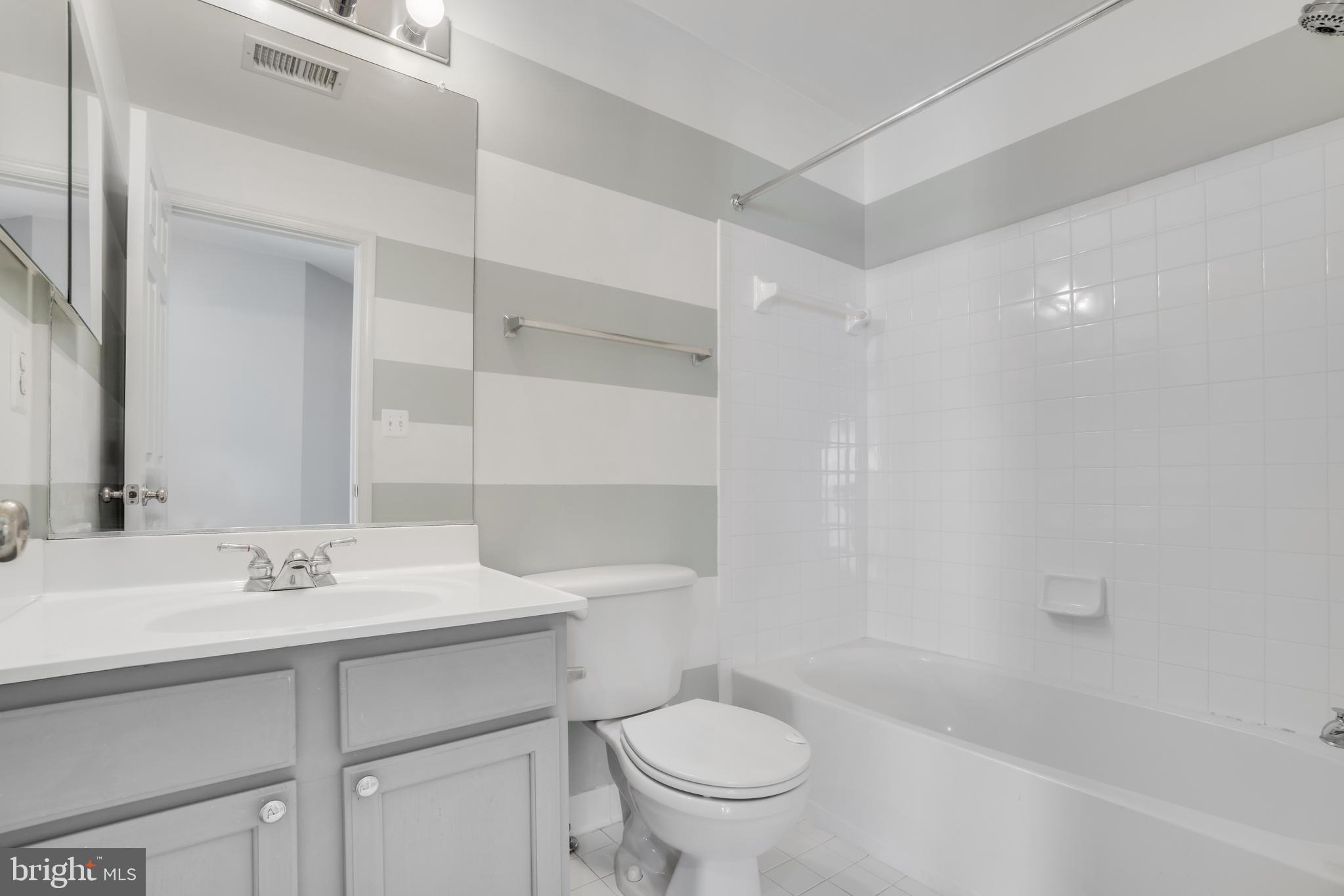 723 Main Street, Unit B Gaithersburg, MD 20878 - Photo 21 of 27