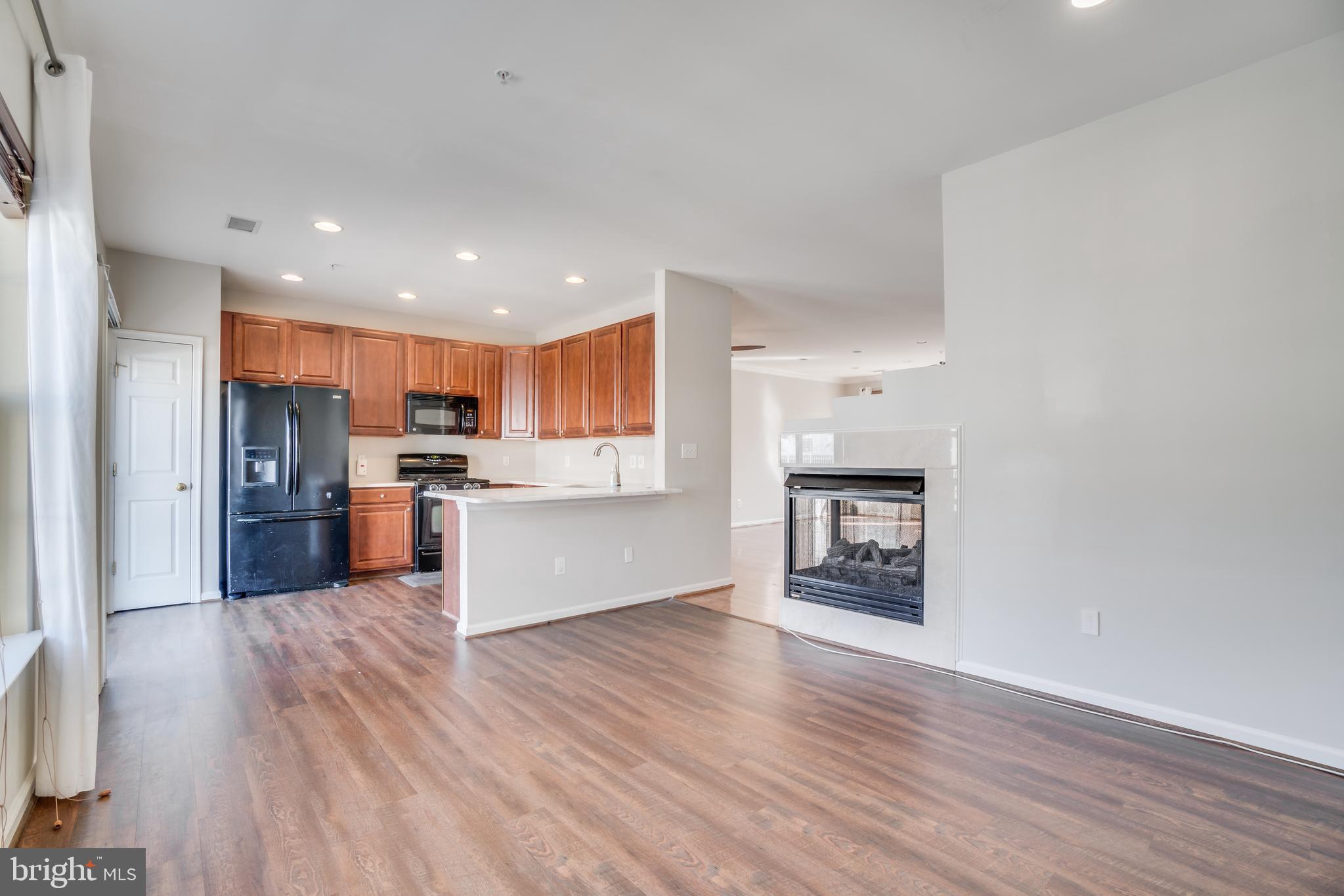 723 Main Street, Unit B Gaithersburg, MD 20878 - Photo 10 of 27
