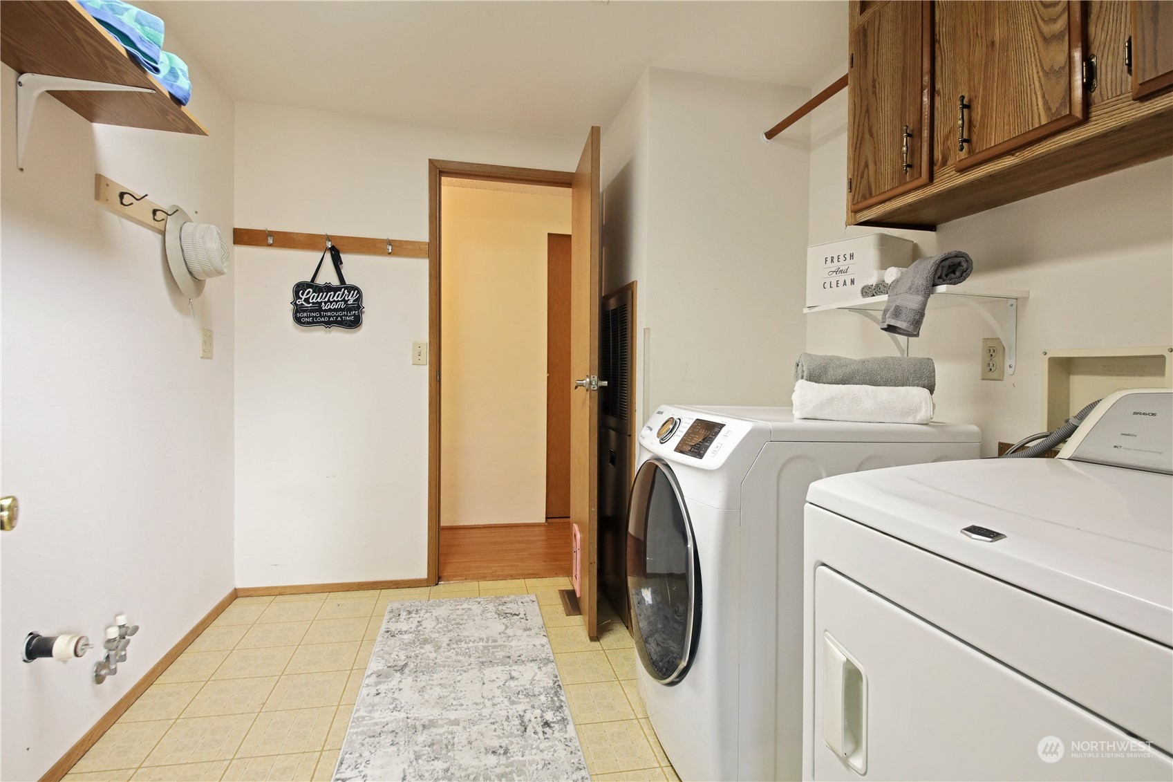 6639 Humphrey Road Clinton, WA 98236 - Photo 19 of 34 Gallery Image 19