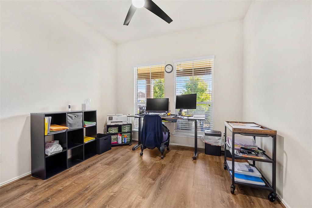 320 Ammonite Lane Jarrell, TX 76537 - Photo 17 of 24