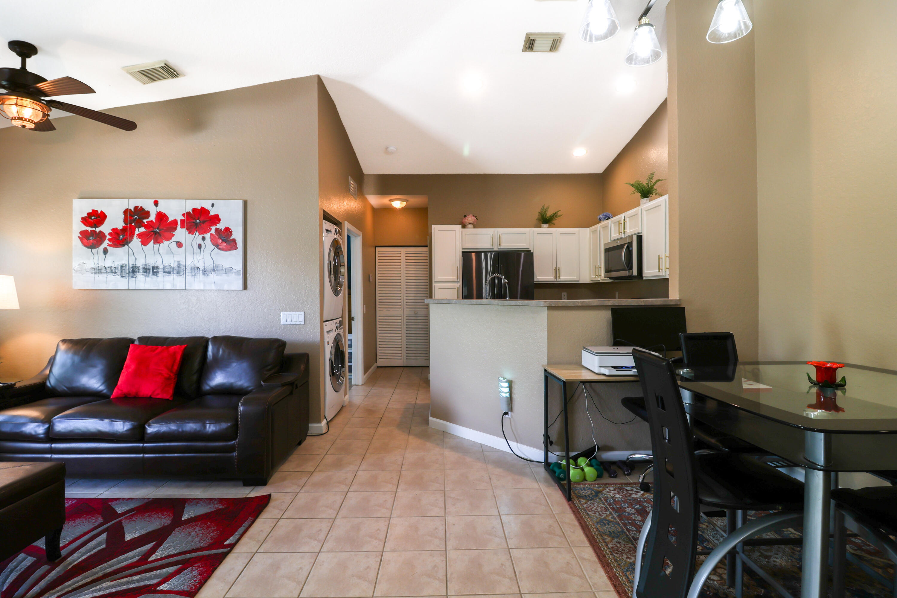 3133 Laurel Ridge Circle Riviera Beach, FL 33404 - Photo 4 of 27 Living Room 2