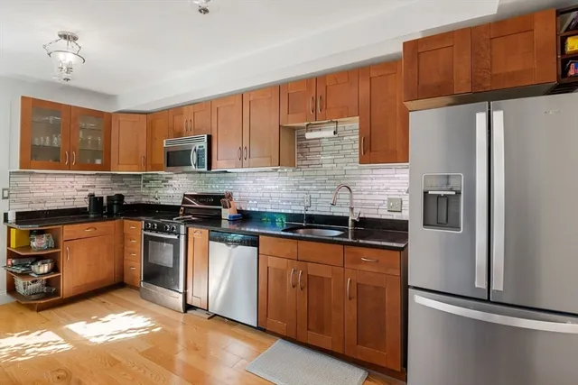 $649,000 | 681 Massachusetts Avenue, Unit 1, Boston, MA 02118