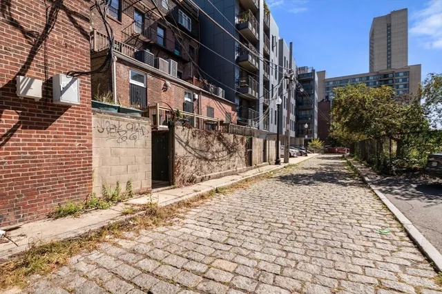 $649,000 | 681 Massachusetts Avenue, Unit 1, Boston, MA 02118