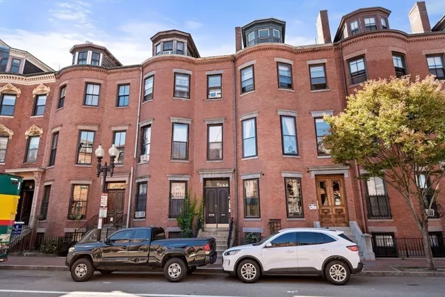 $649,000 | 681 Massachusetts Avenue, Unit 1, Boston, MA 02118